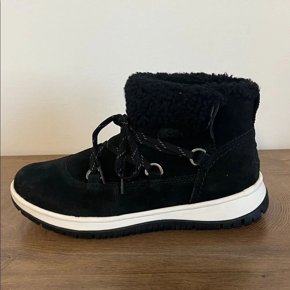 UGG Lakeside Heritage Lace Sneaker Boots Waterproof Suede Black 9